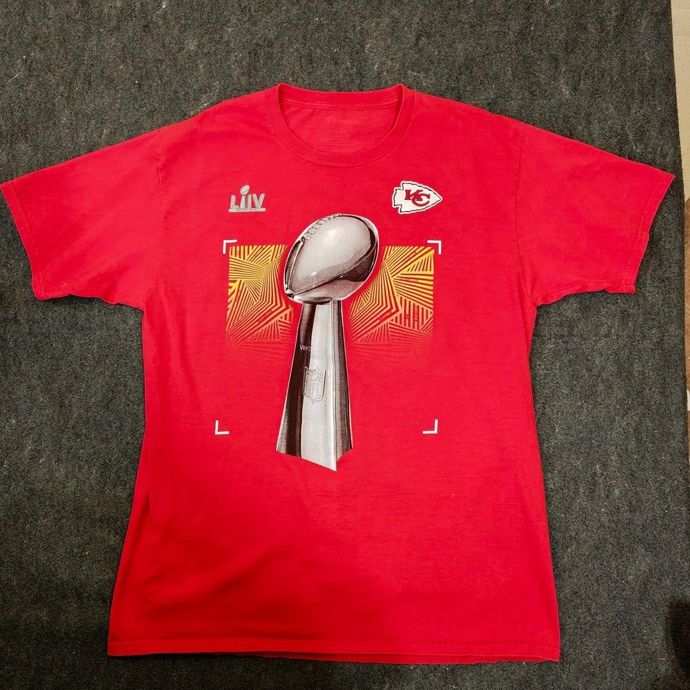 Fanatics Mens Kansas City Chiefs Super Bowl LIV Champions Red T-Shirt Large